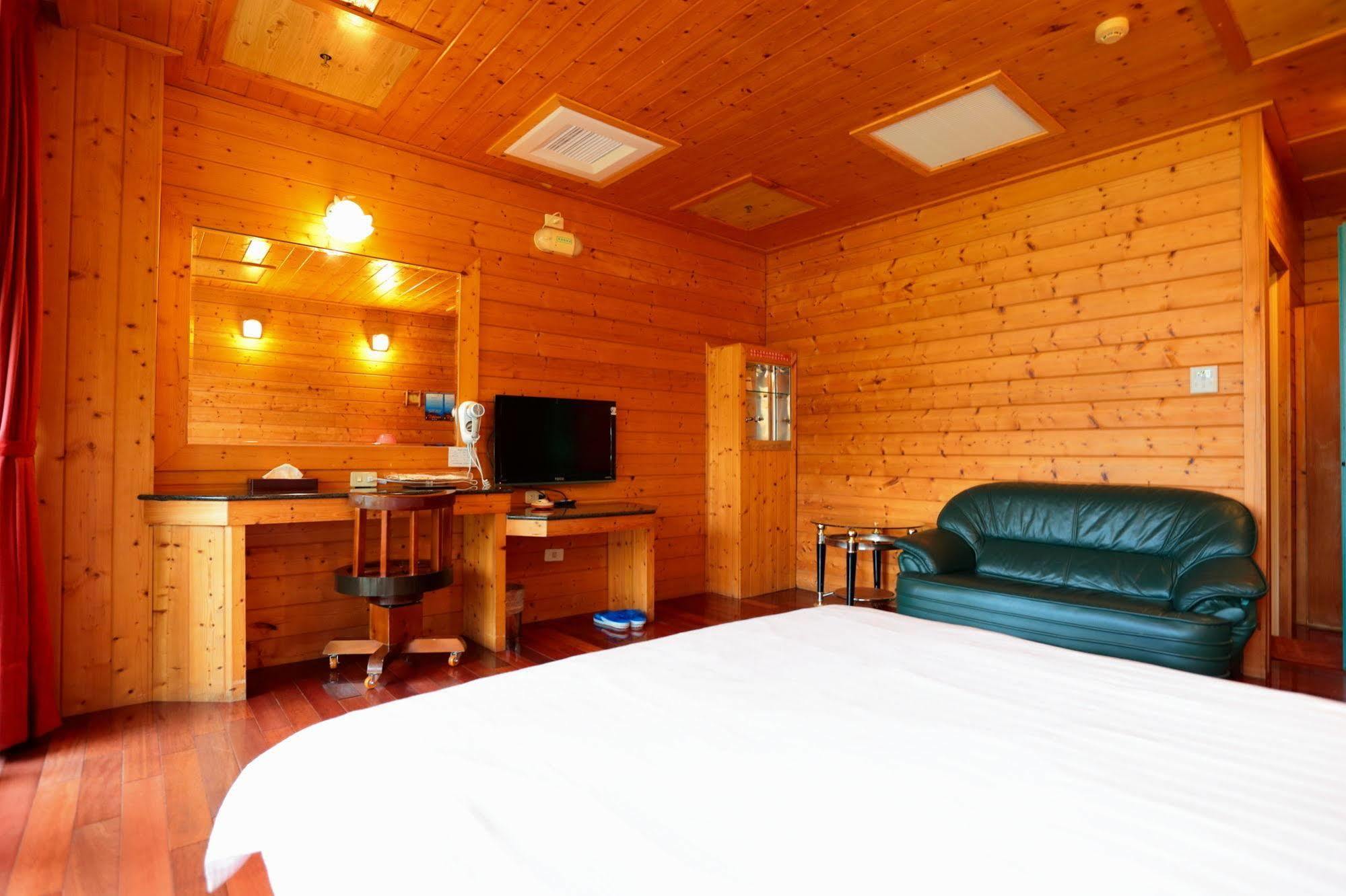 คิงไต้หวันบีแอนด์บี Bed & Breakfast ลู่กู่ ภายนอก รูปภาพ